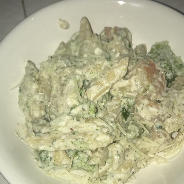 Ricotta Fettuccine Alfredo with Broccoli