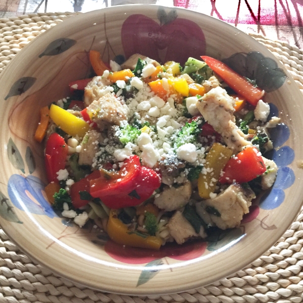 Sweet Pepper Pasta Toss with Kale