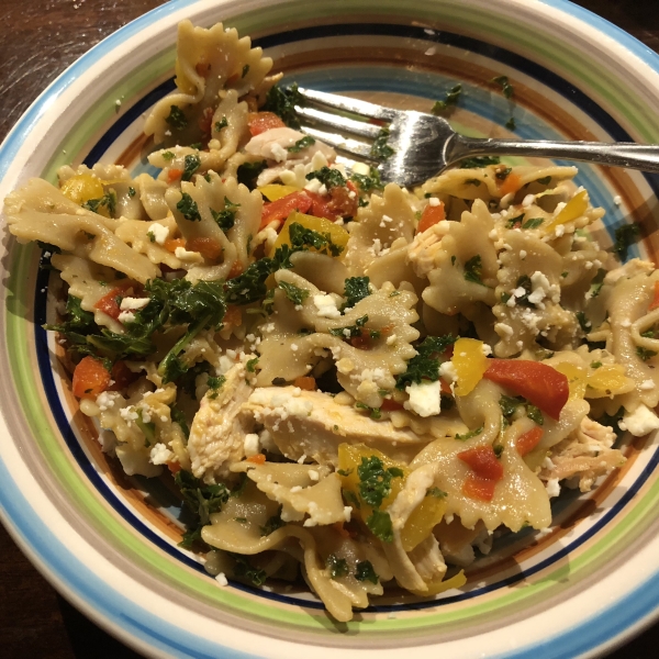 Sweet Pepper Pasta Toss with Kale