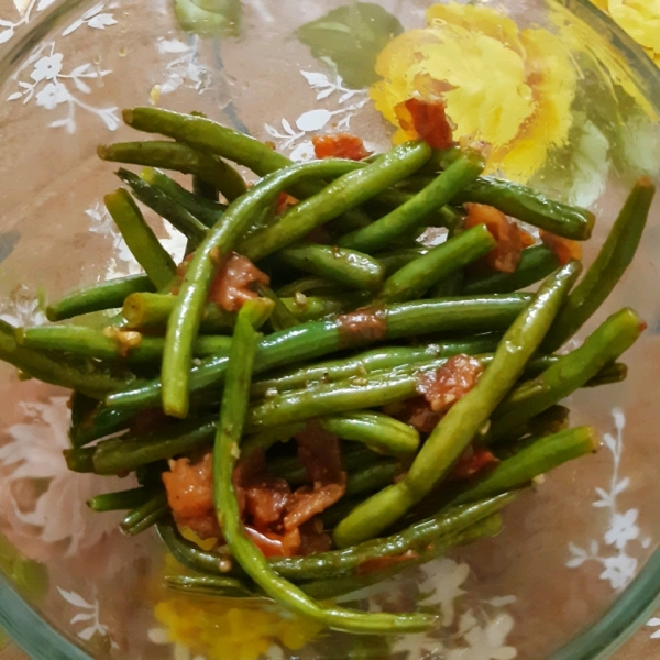 Garlicky Green Beans with Shallot