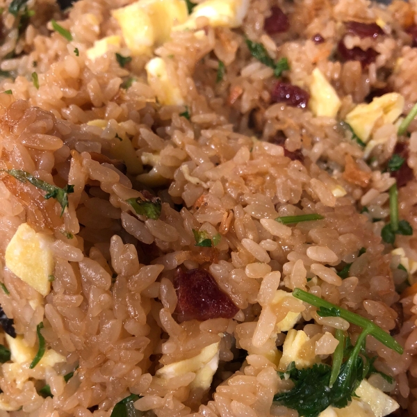 Chinese Stir-Fried Sticky Rice with Chinese Sausage