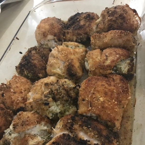 Pecan Chicken Breasts Stuffed with Cream Cheese and Broccoli