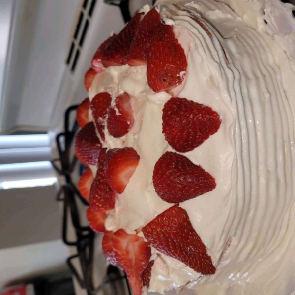 Vanilla Layer Cake with Strawberries