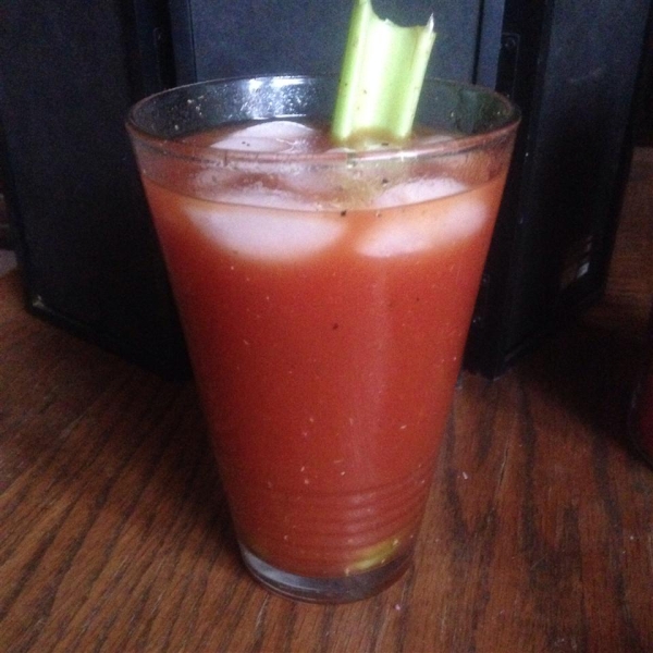 Spicy Red Snapper (Bloody Mary with Gin)