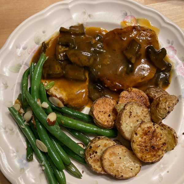 Pork Chops in Mushroom Gravy