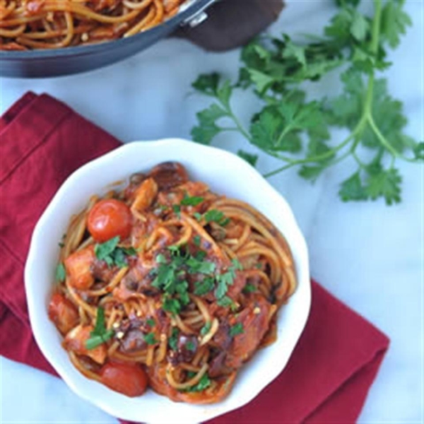 Easy One-Pot Pasta Puttanesca