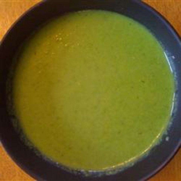 Simple, Healthy Green Pea Soup