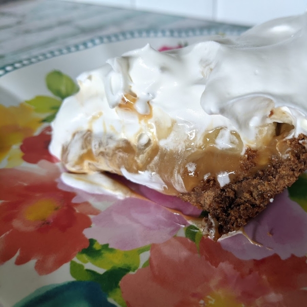 Banoffee (Banana Toffee) Pie