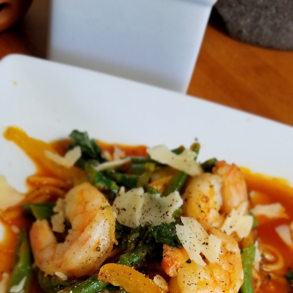 Tomato Shrimp with Zucchini Noodles