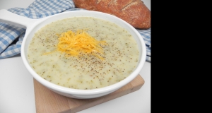 Instant Pot® Broccoli-Potato-Cheese Soup