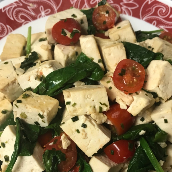 Easy Gorgonzola Tofu Scramble