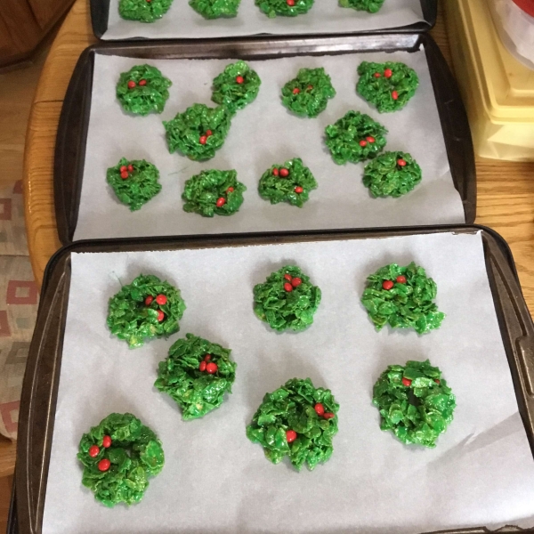 Christmas Cornflake Wreath Cookies