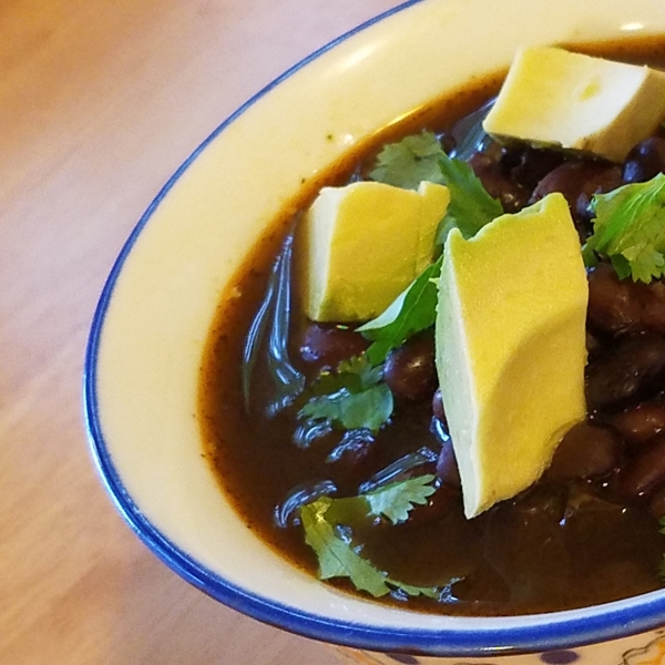 Spicy Slow Cooker Black Bean Soup