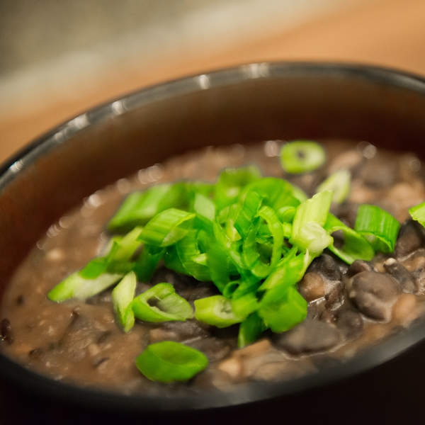 Spicy Slow Cooker Black Bean Soup