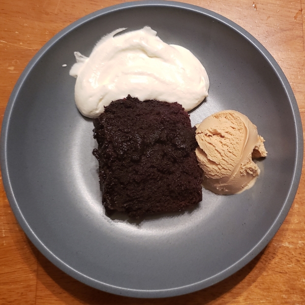 Amazing Slow Cooker Chocolate Cake