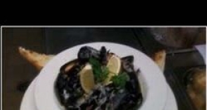 Seafood Alfredo with Mussels