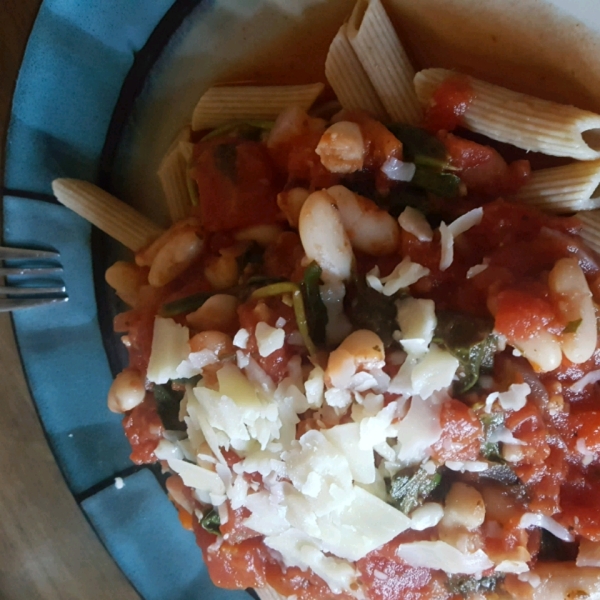 Greek Pasta with Tomatoes and White Beans