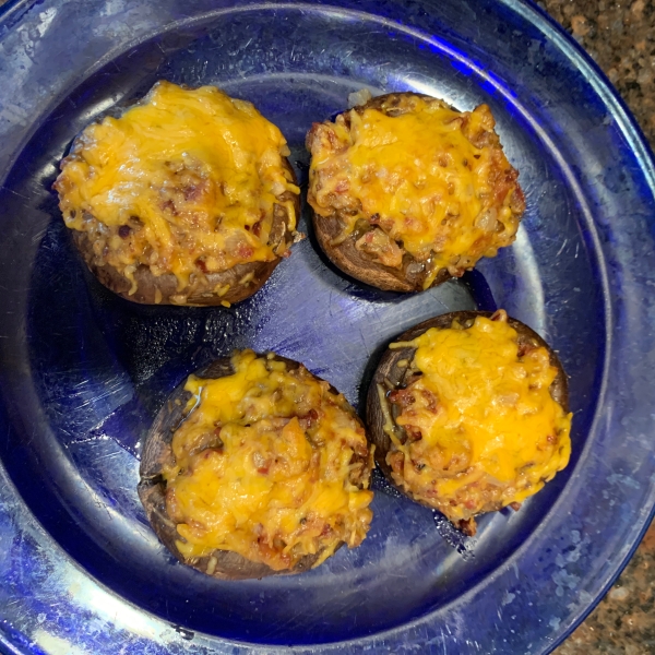 Bacon and Cheddar Stuffed Mushrooms