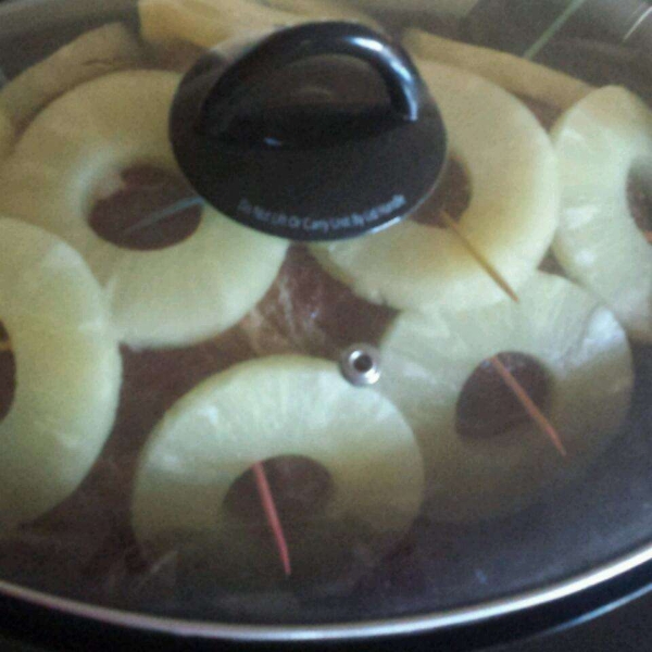Slow Cooker Ham with Pineapple
