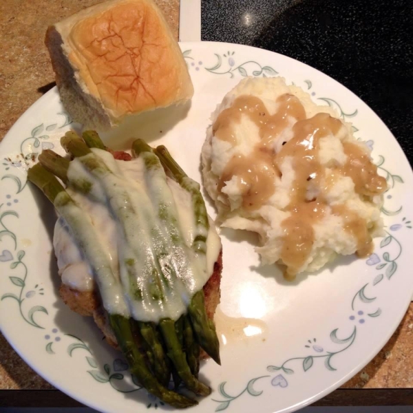Quick Chicken with Asparagus and Provolone