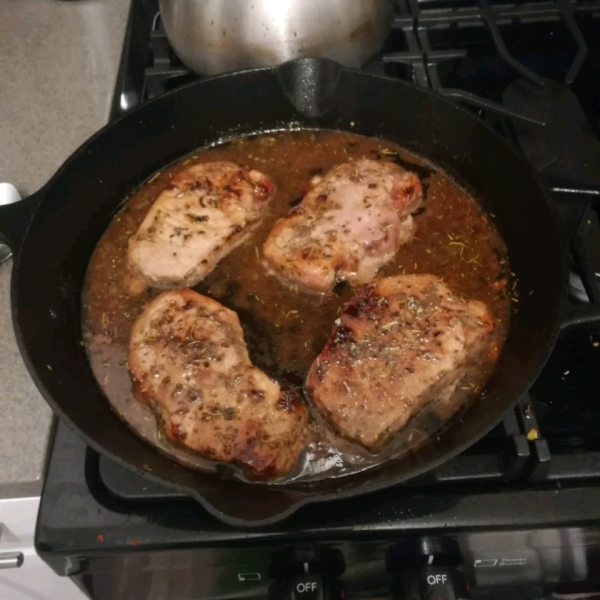 Apple Cider and Spice Pork Chops