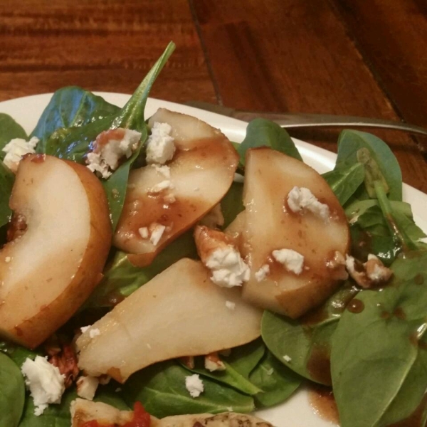 Spinach, Pear and Feta Salad