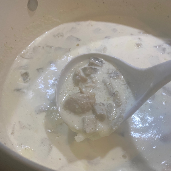 Low-Carb Chicken and Mushroom Soup