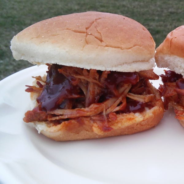 Instant Pot® Pulled Pork Sandwiches