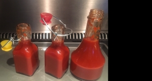How to Make Homemade Sriracha Sauce