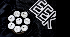 Halloween Oreo® Mummies