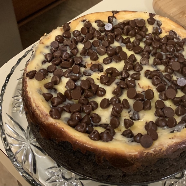 Chocolate Chip Cookie Dough Cheesecake