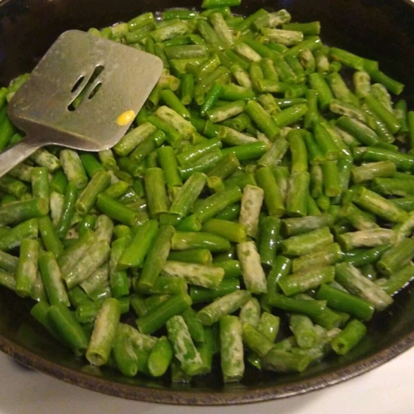 Sautéed Green Beans with Bacon and Almonds