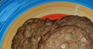 Yummy Chocolate Chip Oatmeal Cookies