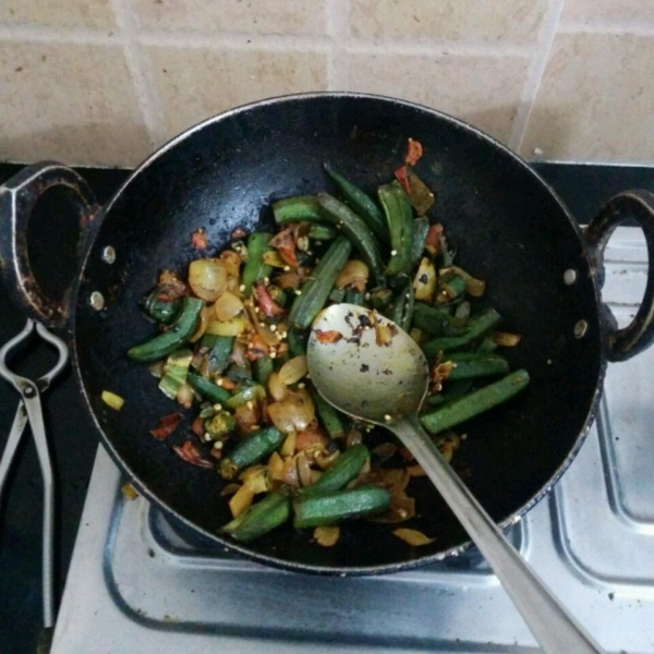 Chef Kiran's Okra Stir Fry