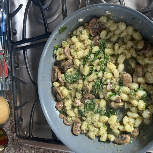 Vegetarian Gnocchi with Spinach and Mushroom-Butter Sauce