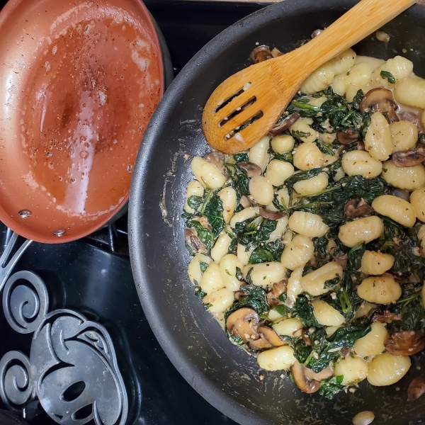 Vegetarian Gnocchi with Spinach and Mushroom-Butter Sauce