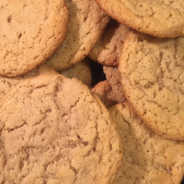 Moist and Chewy Peanut Butter Cookies