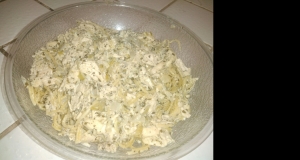 Slow Cooker Creamy Pesto Chicken and Pasta