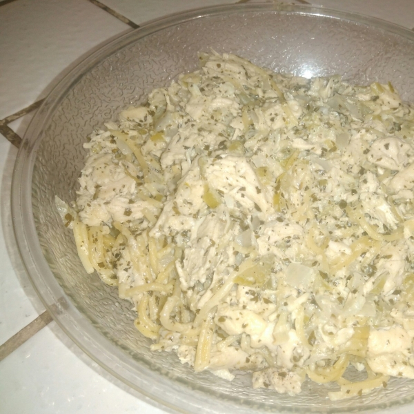 Slow Cooker Creamy Pesto Chicken and Pasta