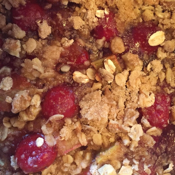 Rhubarb Cherry Crisp