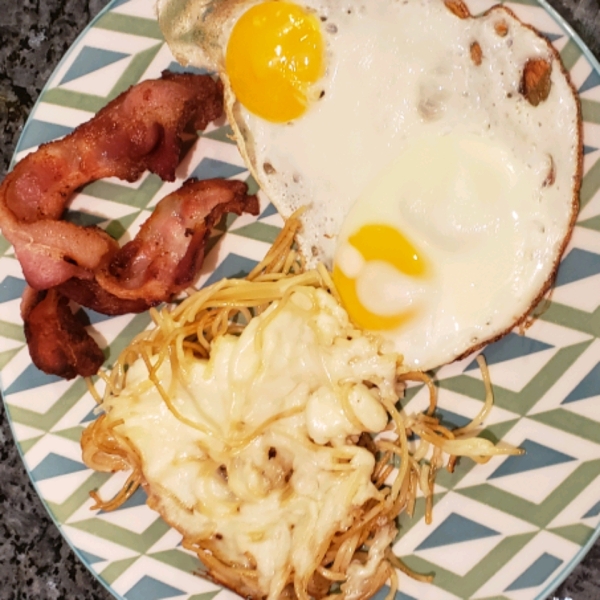 Cheddar Ramen Noodle Wedge with Fried Eggs