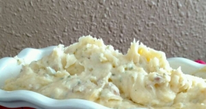 Cheesy Mashed Potatoes with Cubed Ham