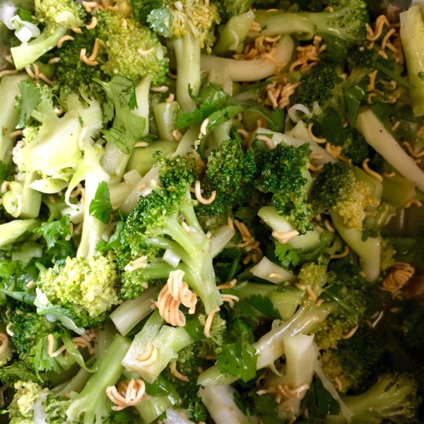 Broccoli and Ramen Noodle Salad