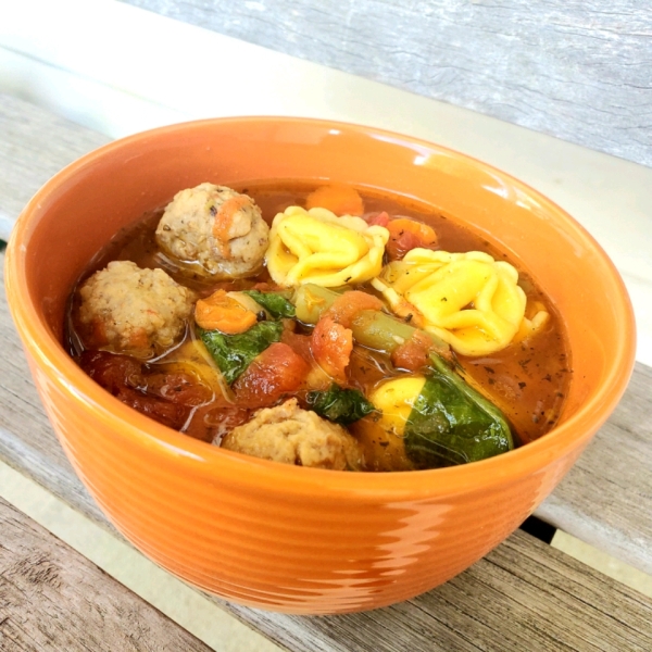 Italian Meatball and Cheese Tortellini Soup