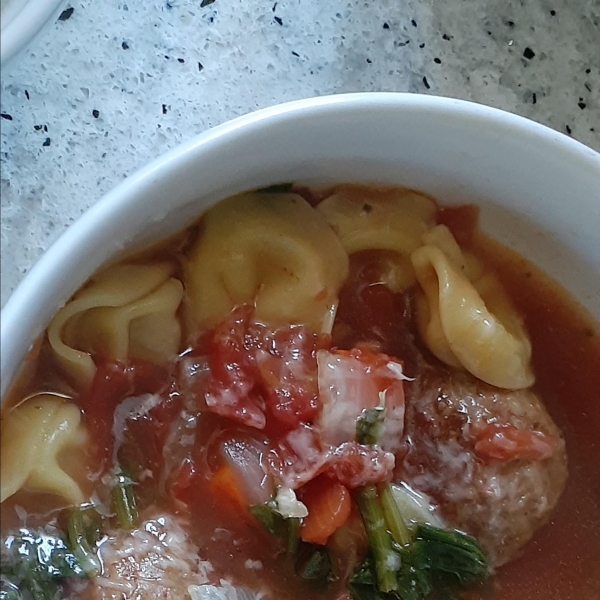 Italian Meatball and Cheese Tortellini Soup