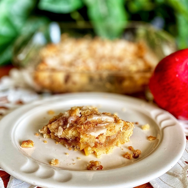 Cinnamon-Apple Bars with Icing