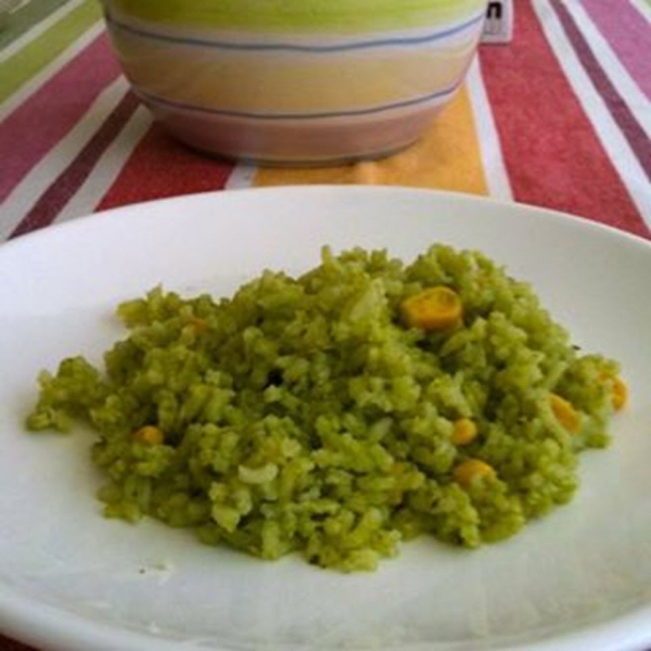 Arroz Verde (Green Rice with Cilantro)