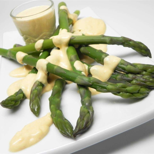 Quick and Easy Mock Hollandaise Sauce