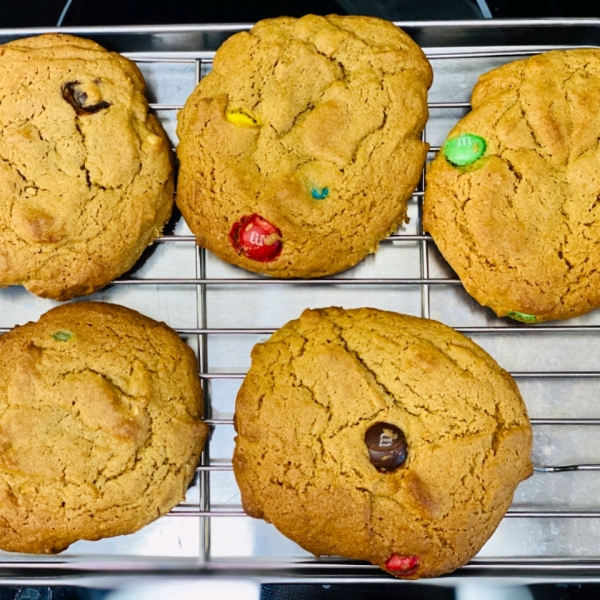 Chewy Peanut Butter Chocolate Chip Cookies