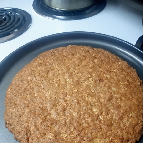 Pizza Pan Oatmeal Cookie